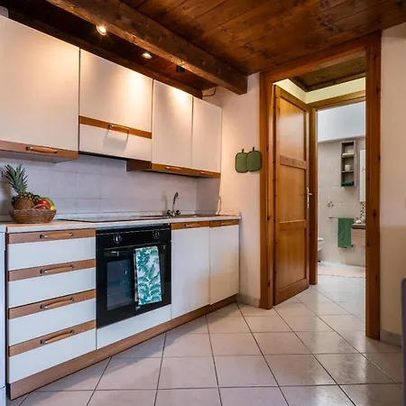 Chelubirdi Будинок відпочинку *